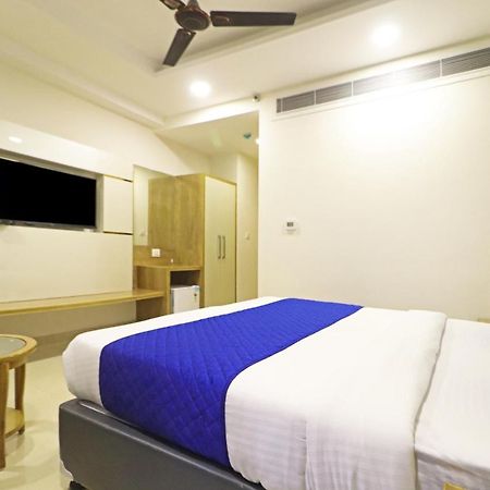 Hotel All Time Residency New Delhi Buitenkant foto