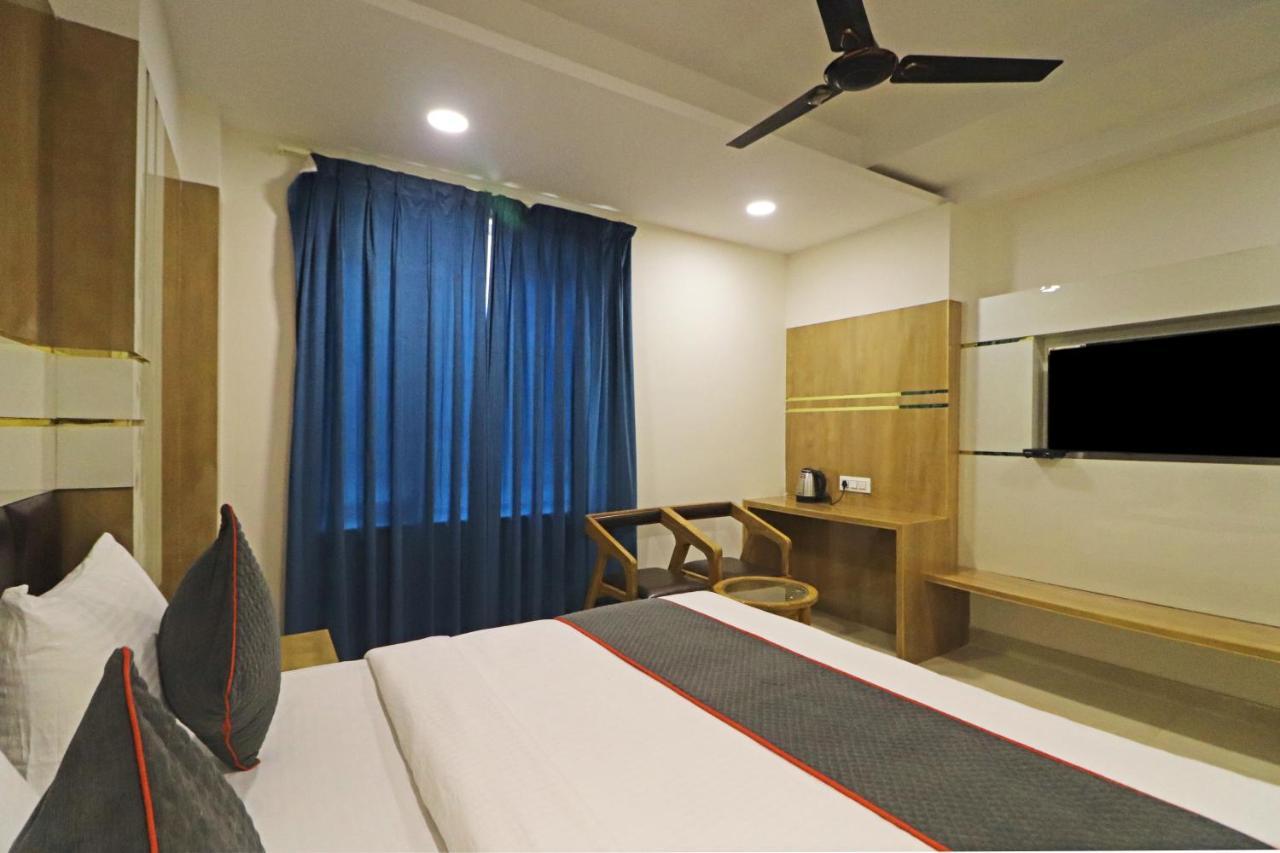 Hotel All Time Residency New Delhi Buitenkant foto