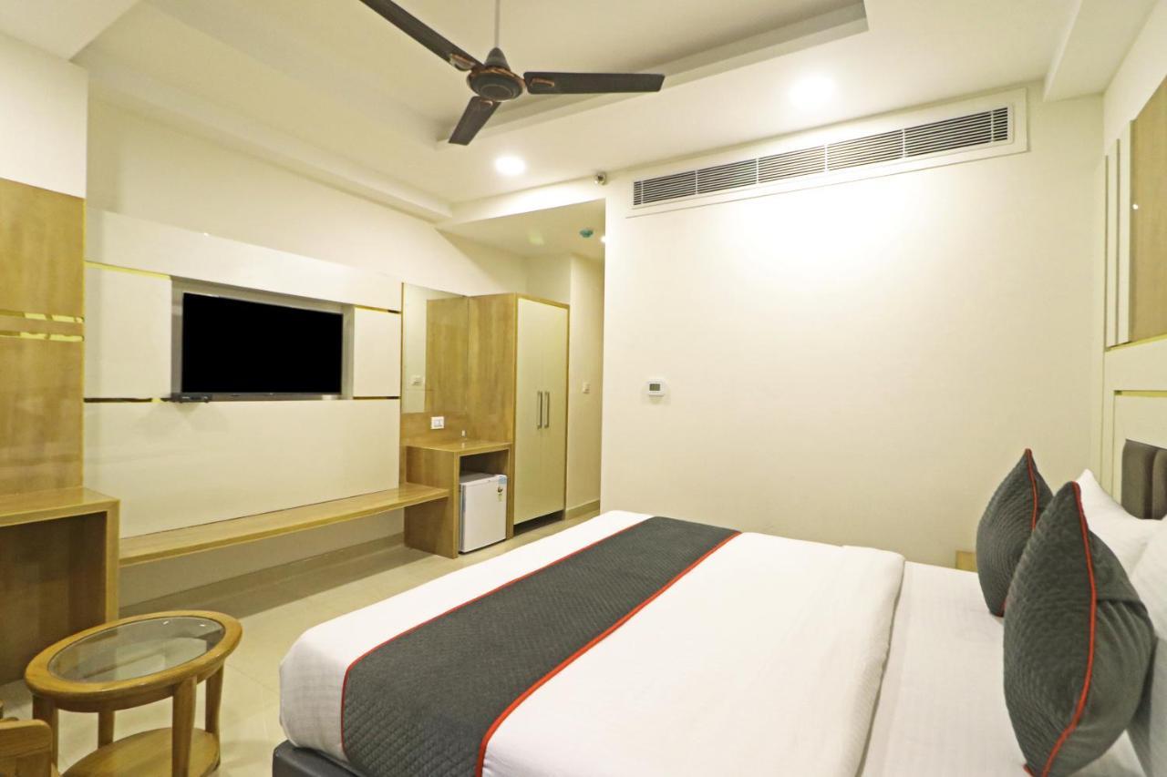 Hotel All Time Residency New Delhi Buitenkant foto