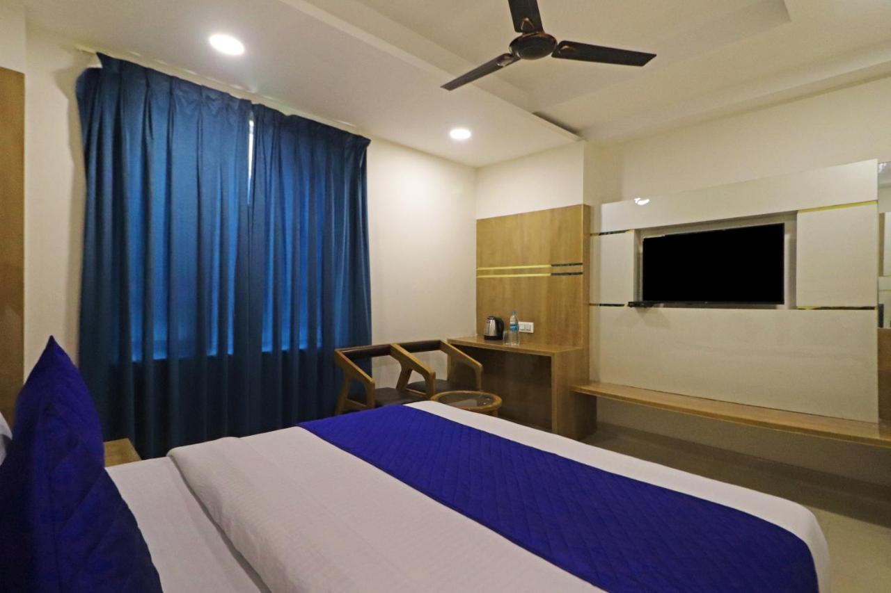 Hotel All Time Residency New Delhi Buitenkant foto