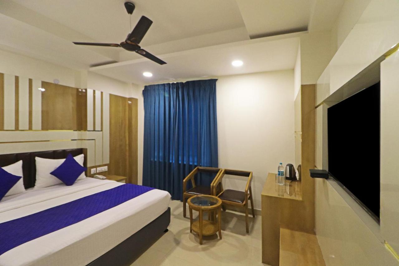 Hotel All Time Residency New Delhi Buitenkant foto